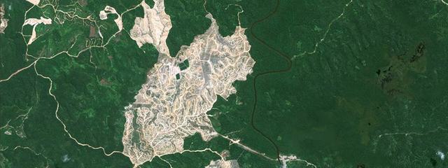r64849_9_indonesia-borneo-forest-pleiades-image